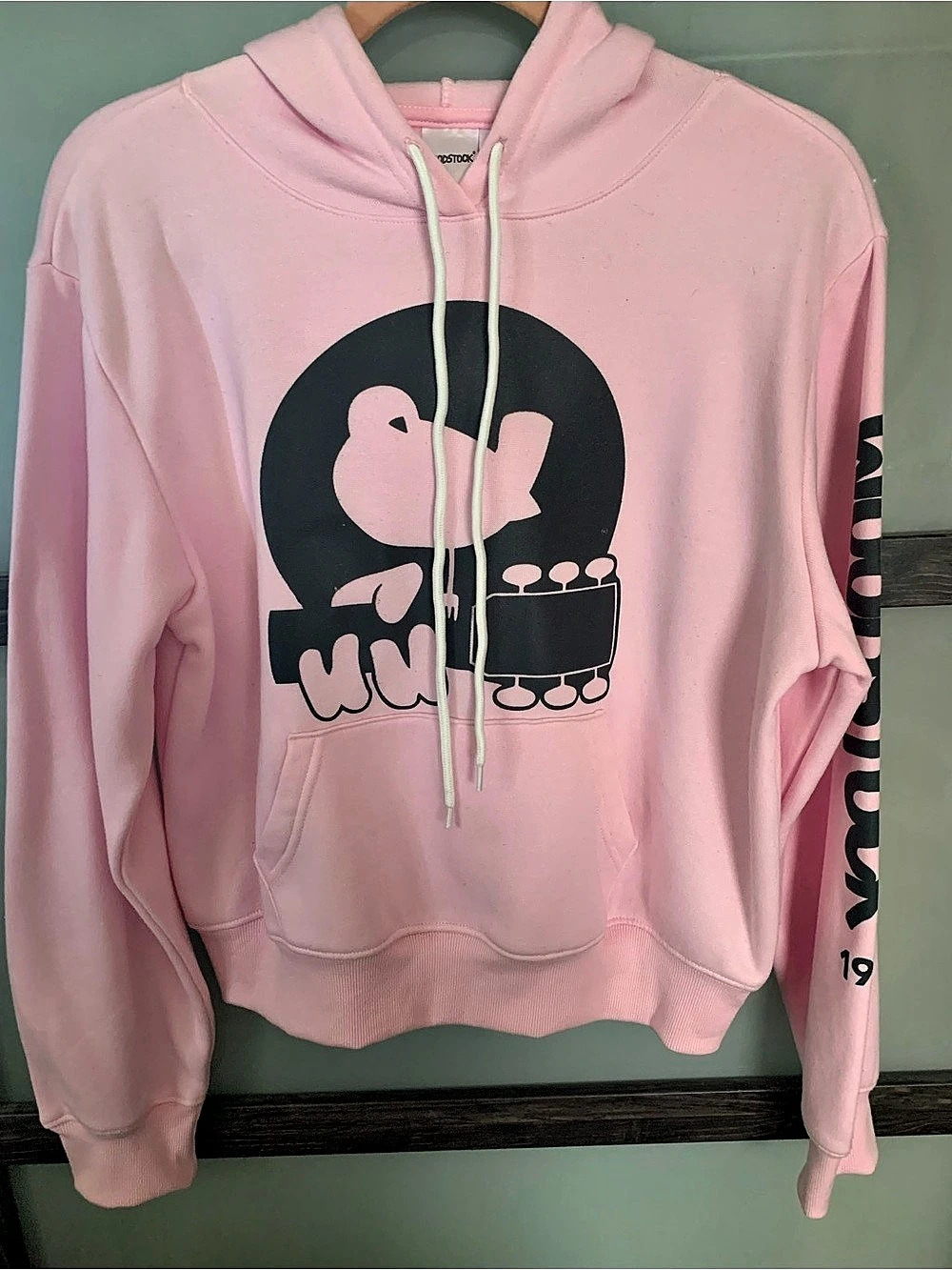 Woodstock Pink Graphic Hoodie Size Medium Like New